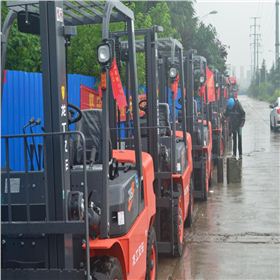 南京叉車月租