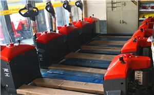 橋林電動(dòng)搬運(yùn)車-叉車?yán)峡蛻暨x擇龍工小精靈搬運(yùn)車