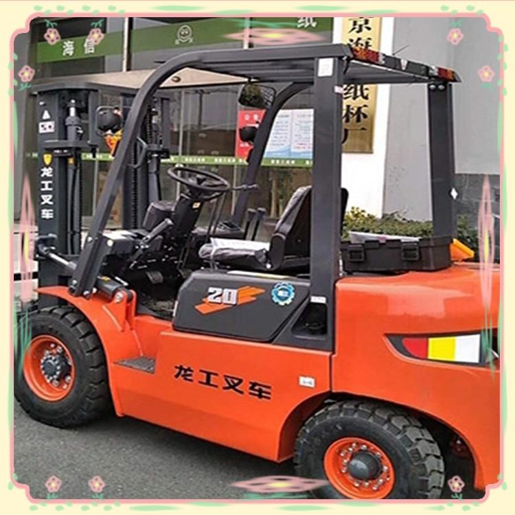 龍工電動(dòng)叉車(chē)