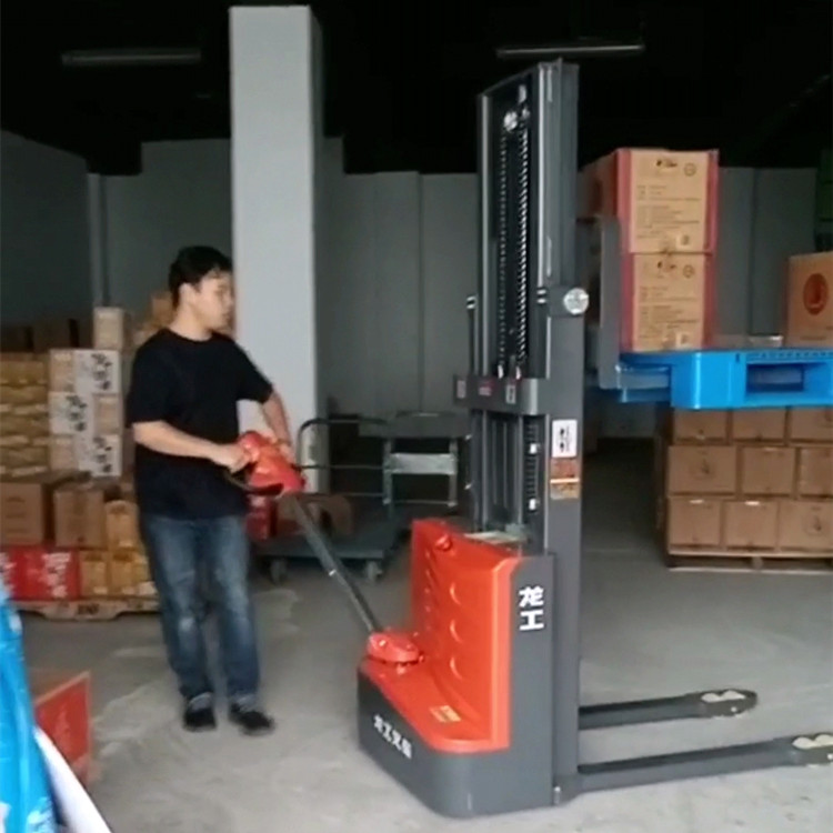 溧水電動堆高車