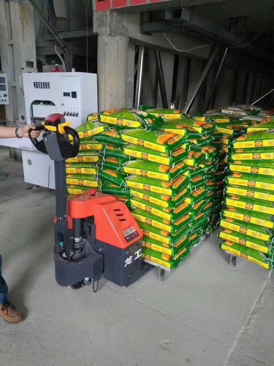 大美徽州，黃山倉儲物流事業在發展中