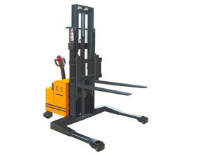 2噸全電動(dòng)堆垛車CTD20J