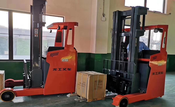 前移式電動叉車-龍工前移式電動叉車