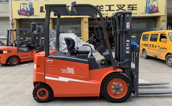 常州3噸電動(dòng)叉車-常州 3噸電瓶叉車-龍工CPD30B電動(dòng)叉車